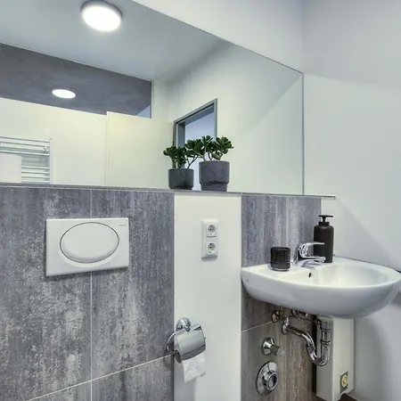 アパート Premium Duplex - 20 Min To Cologne - Garage & Terrace